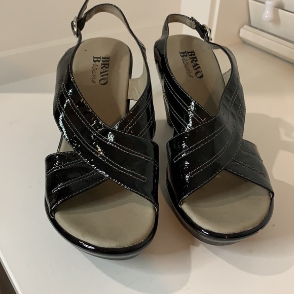 Bravo Browns Black Patent Leather Wedge Sandals - Picture 8 of 11